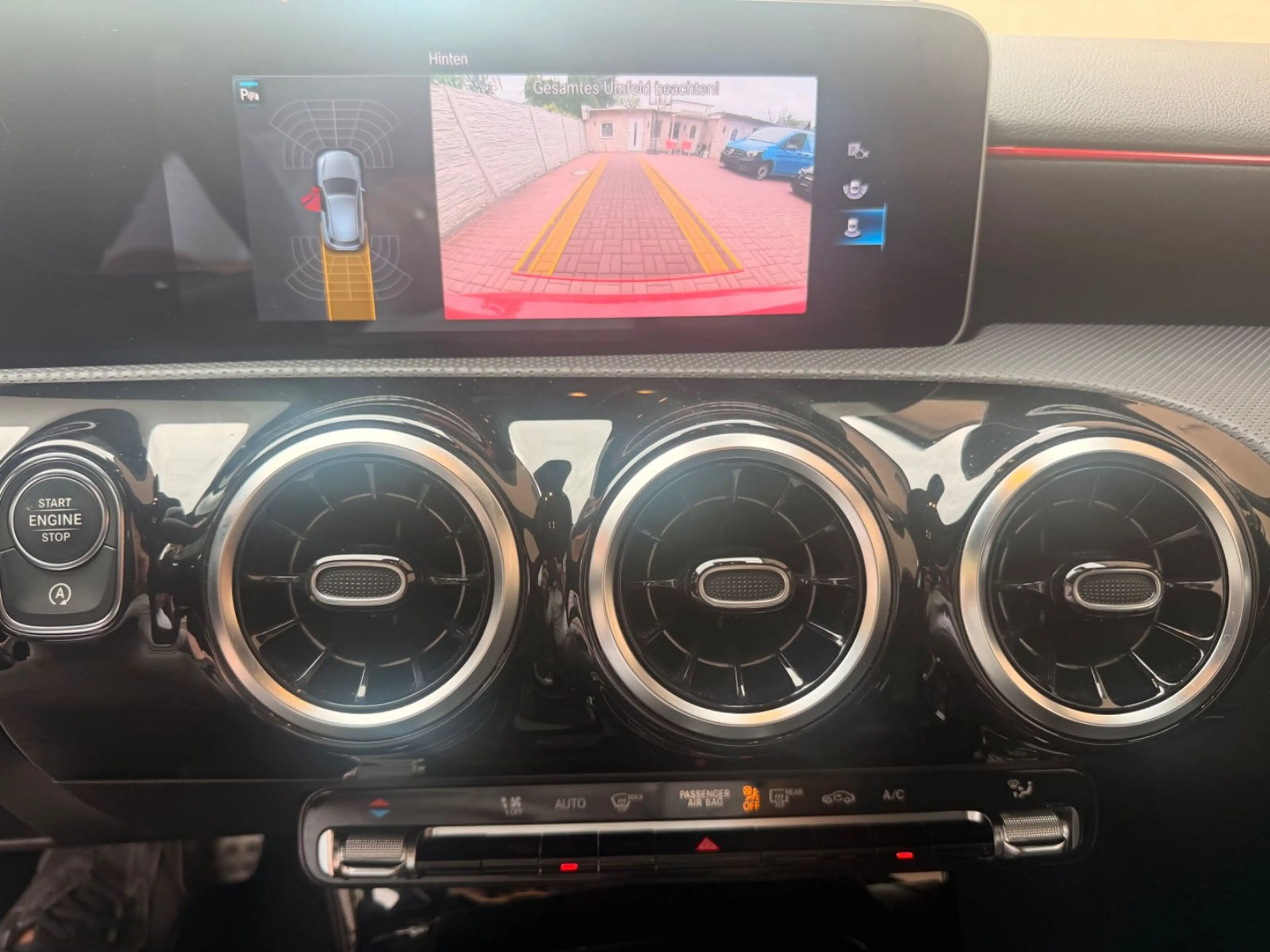 Mercedes-Benz A 250 AMG LINE+AUT+KAMERA+LED+NAVI — photo 11