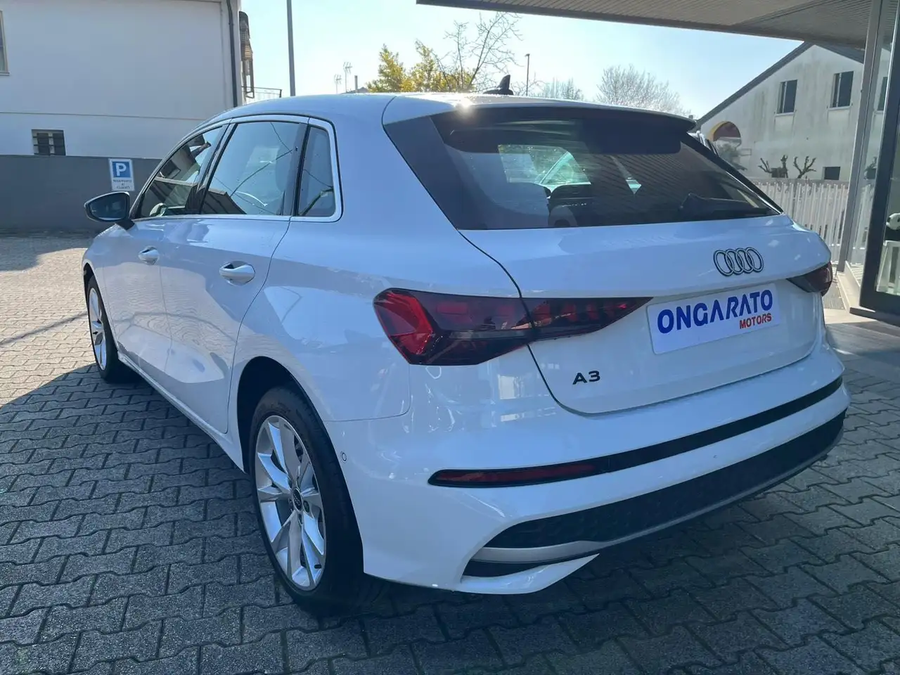 Audi A3 1.5 110cv 30 TFSI S tronic Business Advanced 5