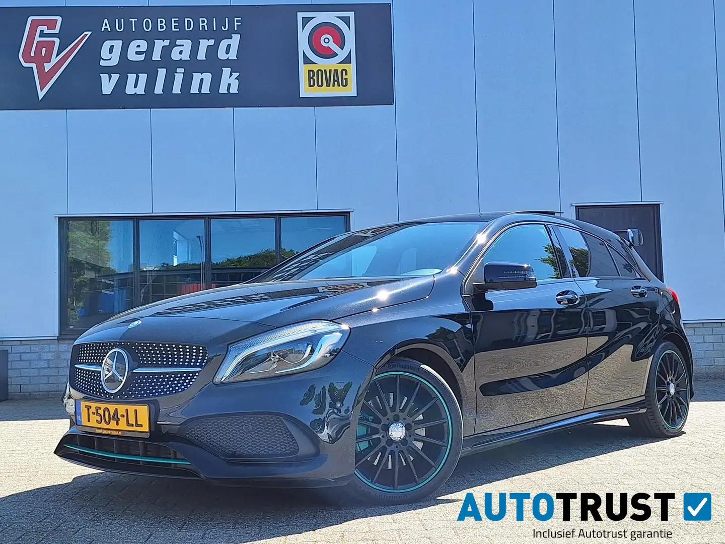 Mercedes-Benz A 220 4MATIC Motorsport Edition AMG PANORAMADAK Noir - 1