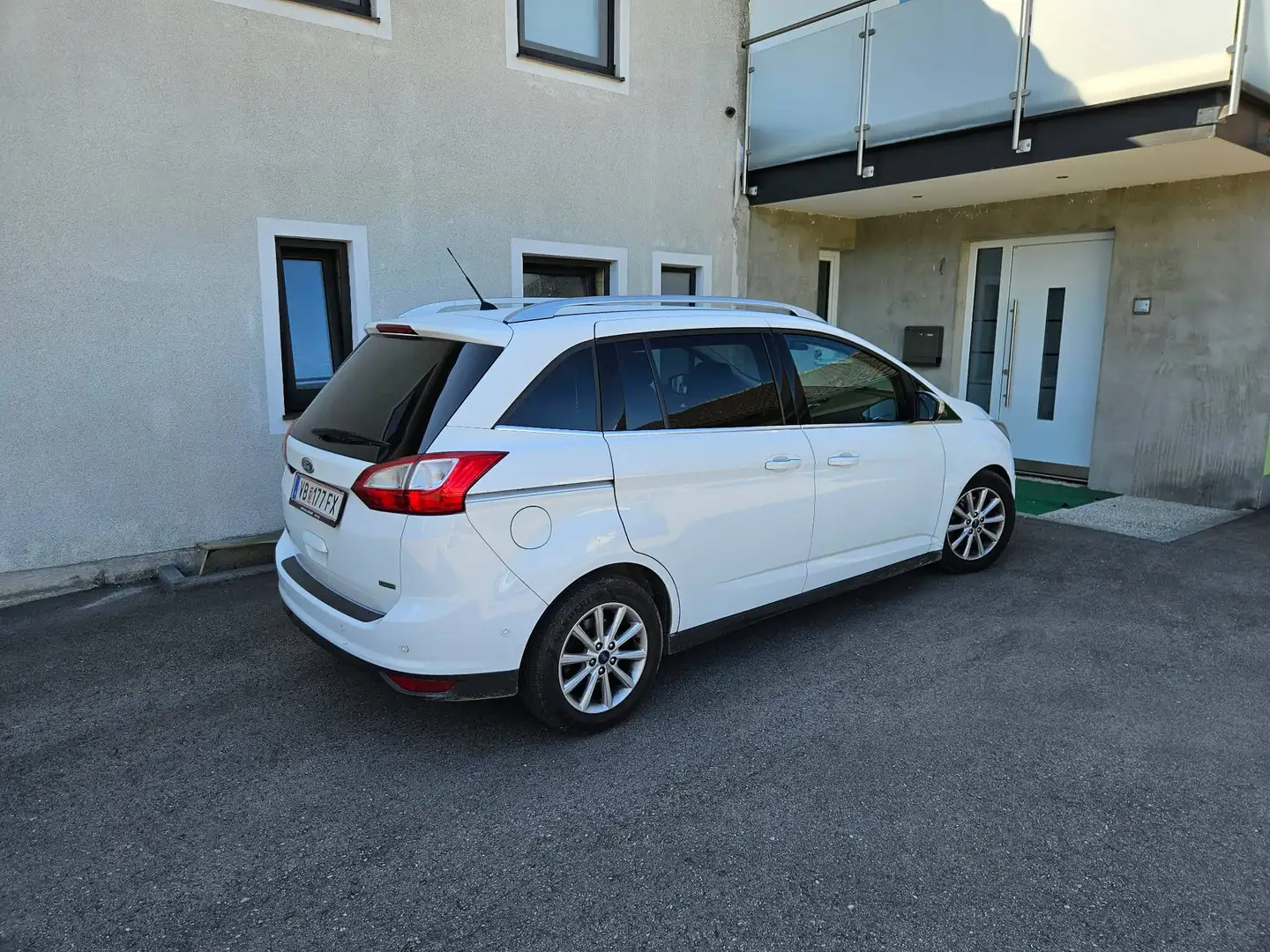 Ford C-Max C-MAX Titanium 1,0 EcoBoost Titanium Weiß - 2