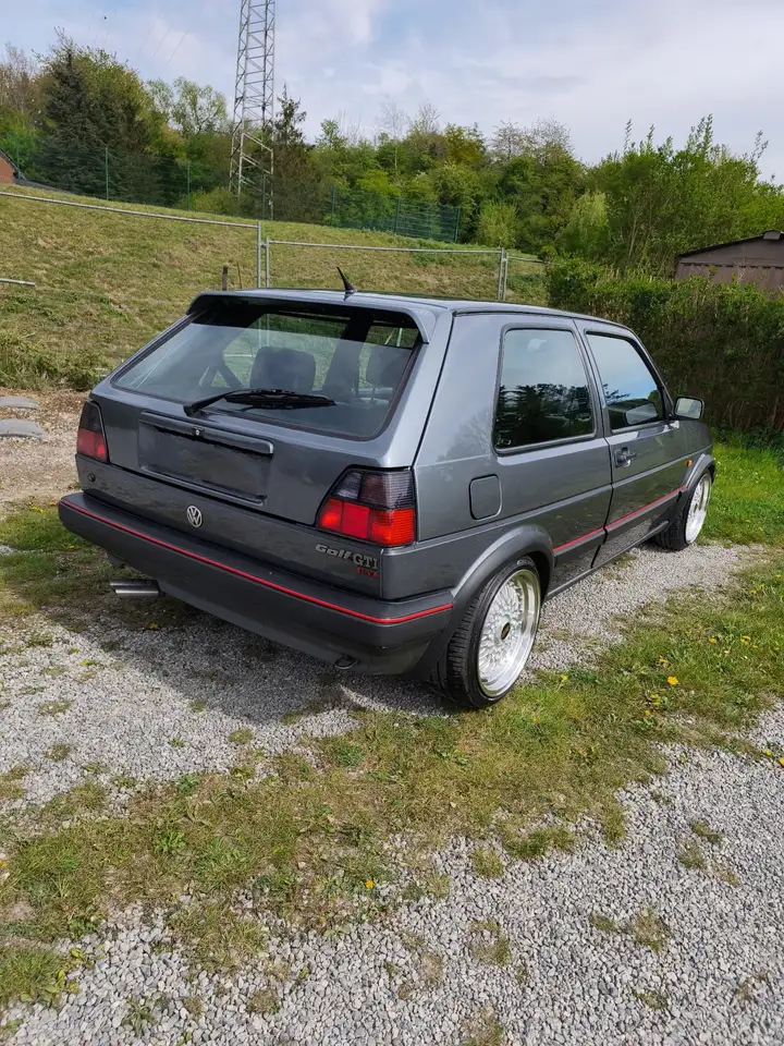 Volkswagen Golf GTI 1.8i-16V, foto 2