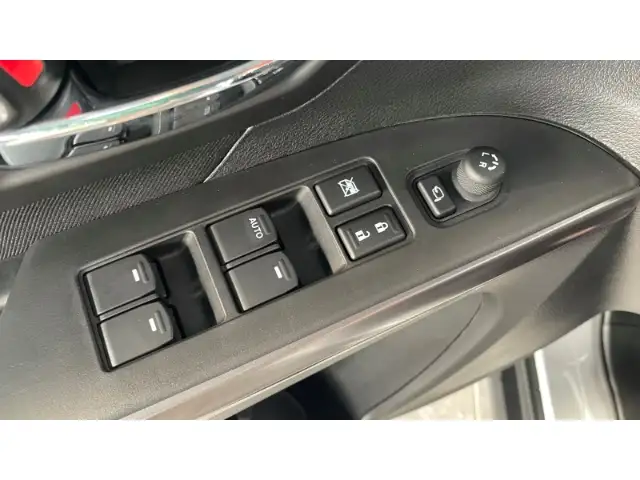 Suzuki SX4 S-Cross view 12