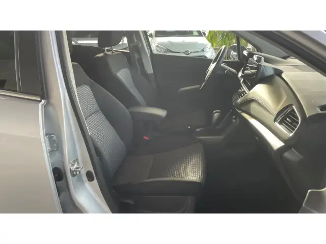 Suzuki SX4 S-Cross view 14