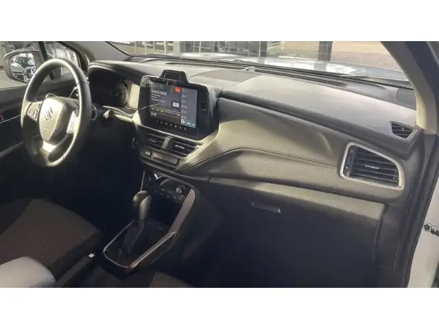 Suzuki SX4 S-Cross view 15