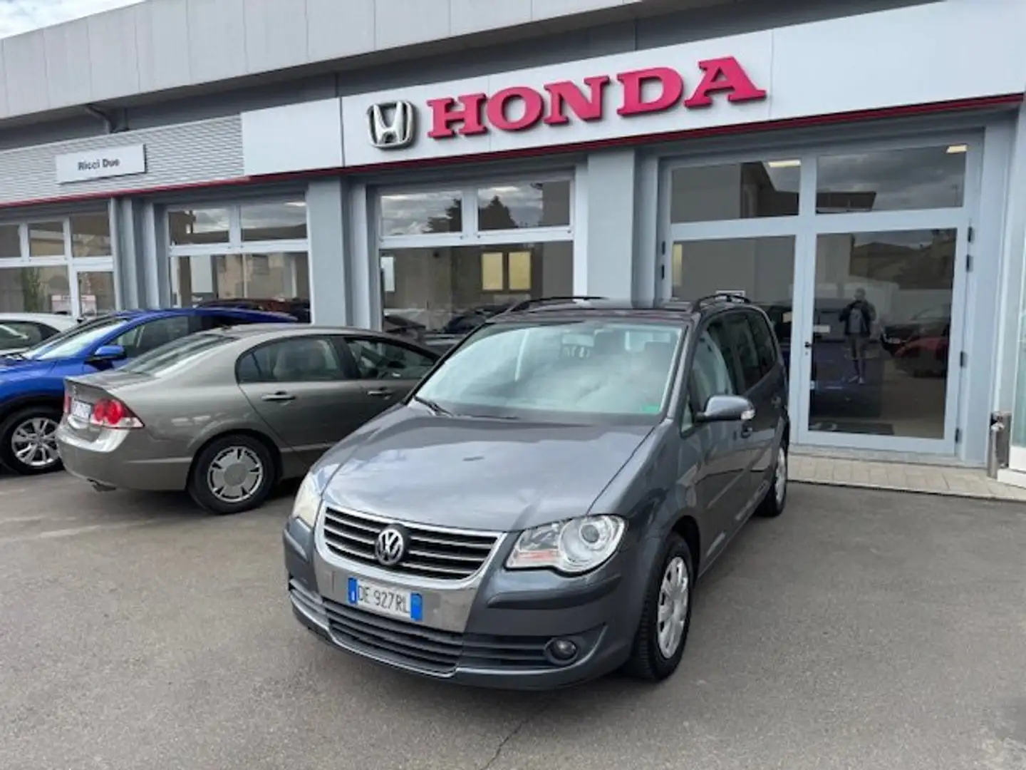 Volkswagen Touran Touran 2.0 Metano 7 posti Gris - 1