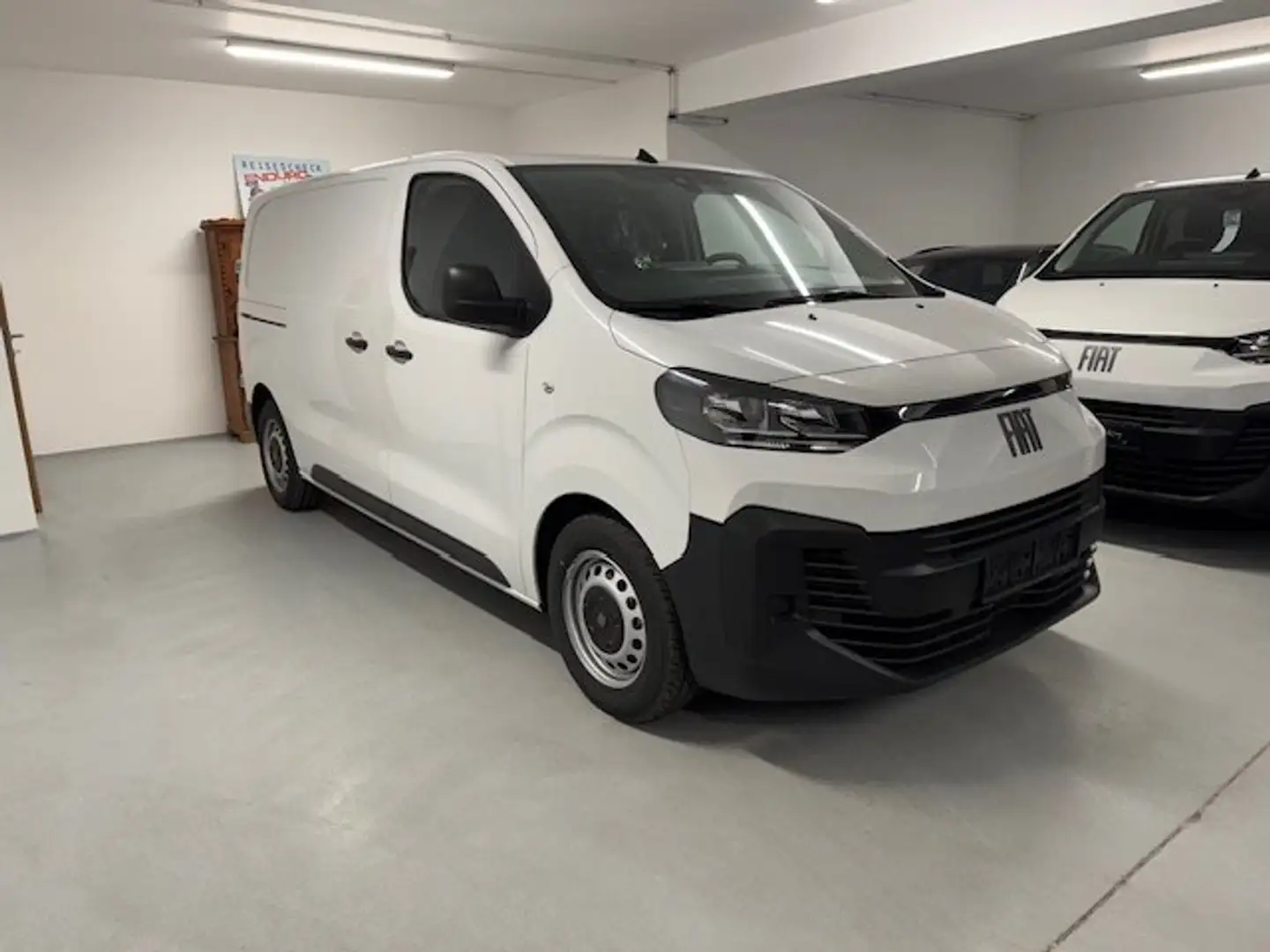 Fiat Scudo Blue DHi  6-Gang; Einparkhilfe Grau - 2