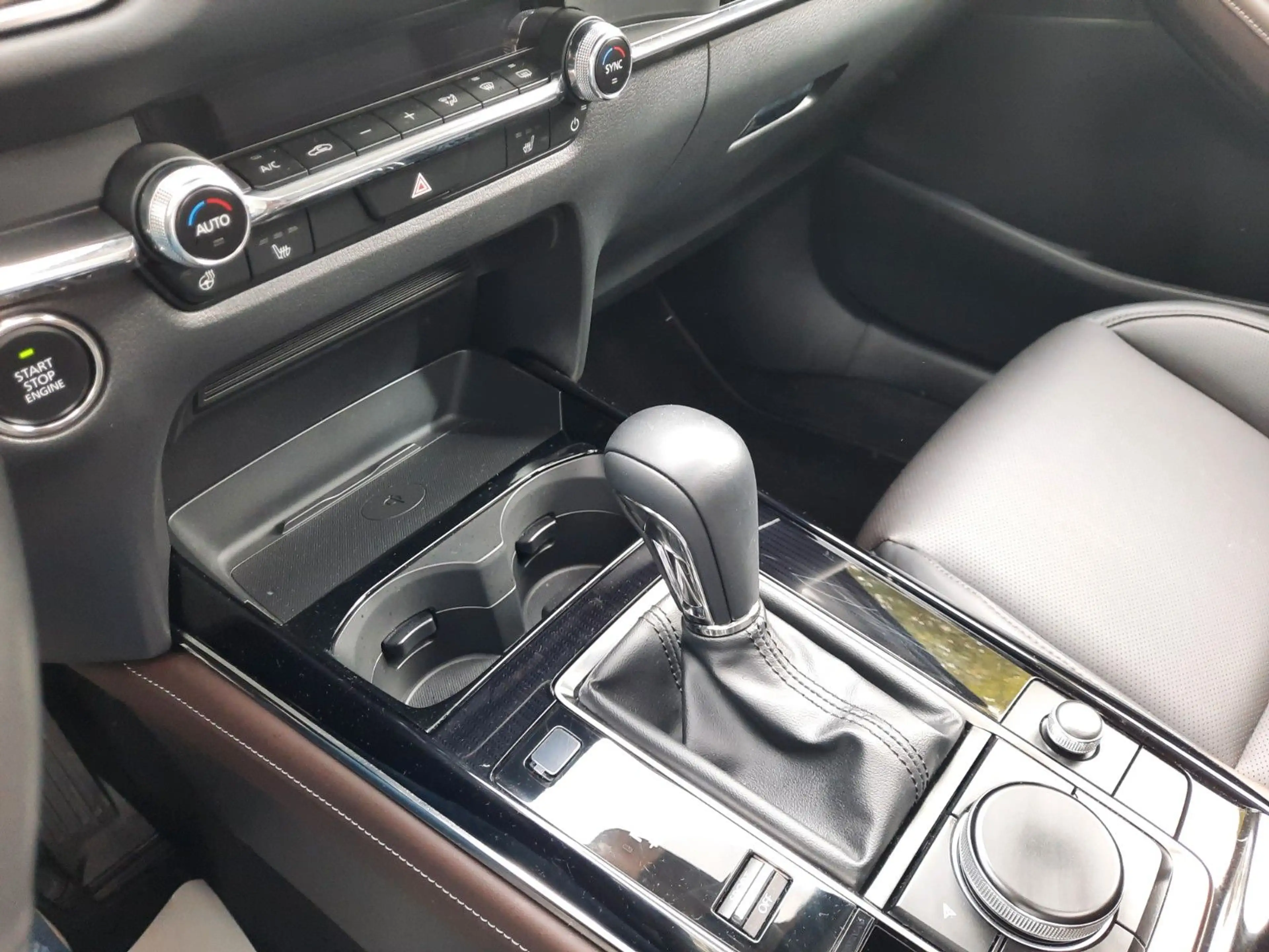 Mazda CX-30 e-SKYACTIV X 186 6AT Takumi SUNR BLOP AHK — photo 13