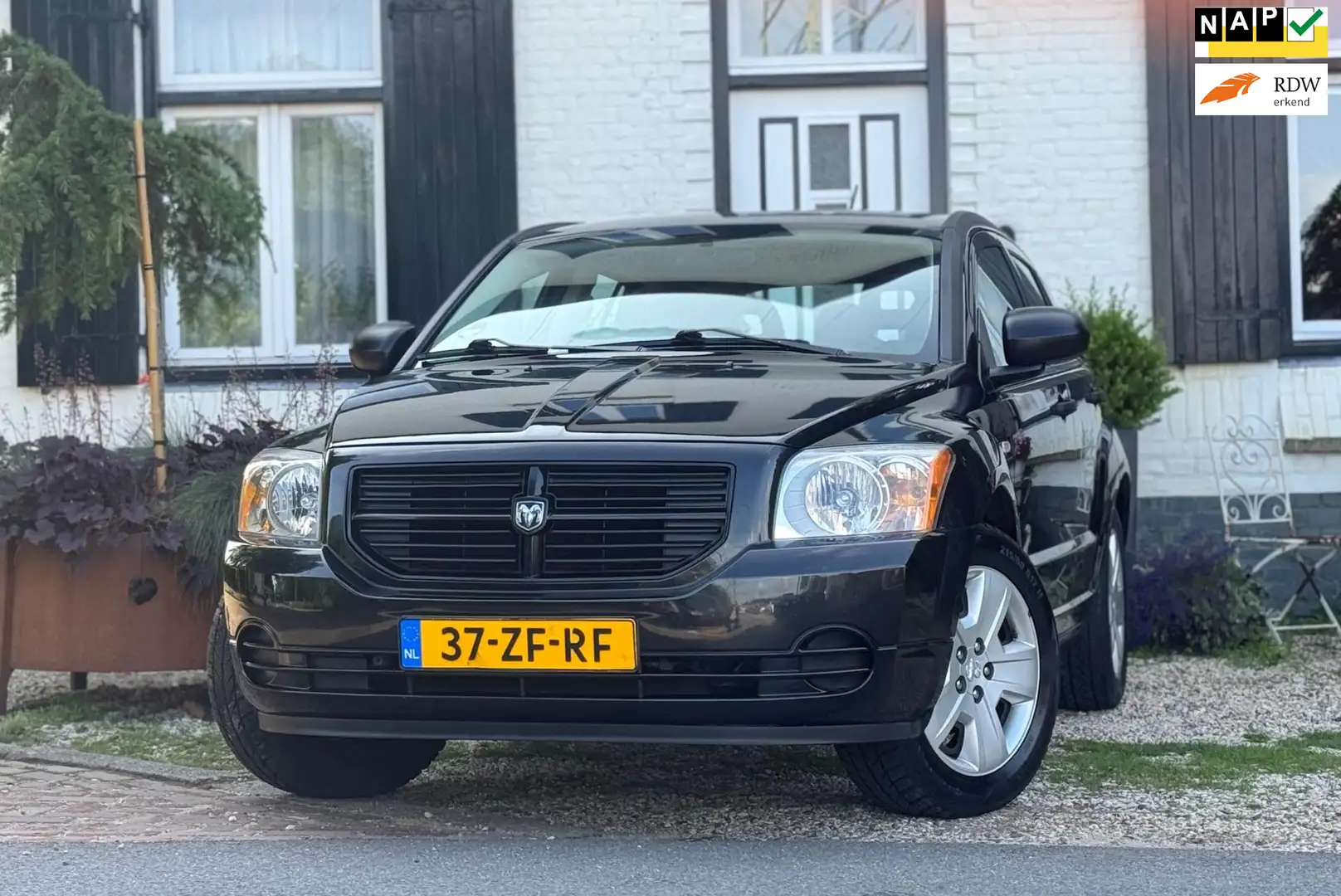 Dodge Caliber 1.8 SE|Airco|Nette auto! Zwart - 1