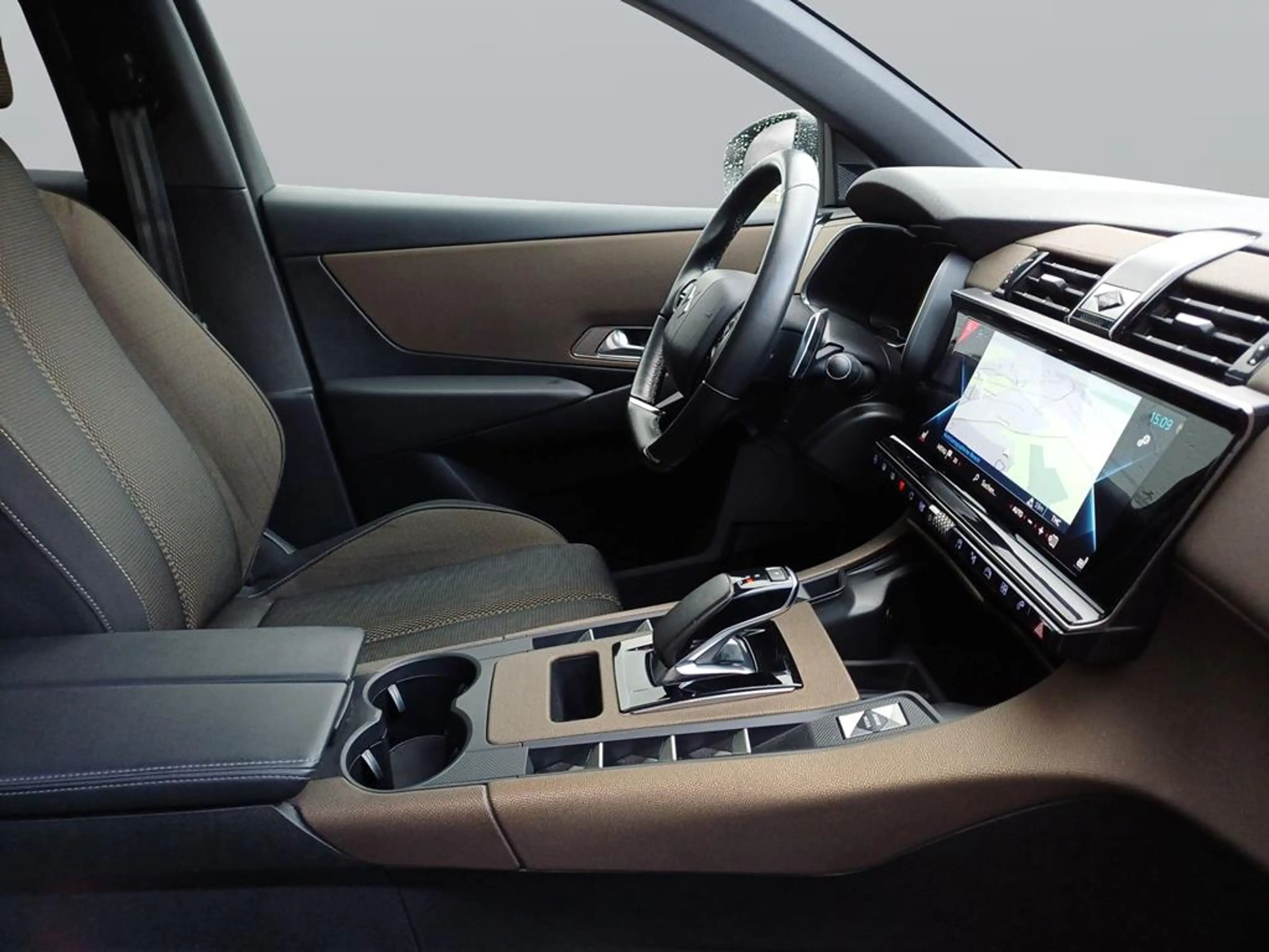 DS Automobiles DS 7 Crossback DS7 E-Tense 225 kW Bastille + 4x2 — photo 10