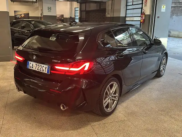 BMW 1 Series view 6