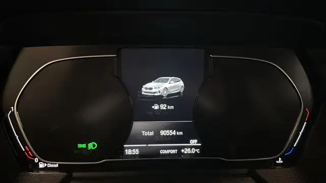 BMW 1 Series view 19