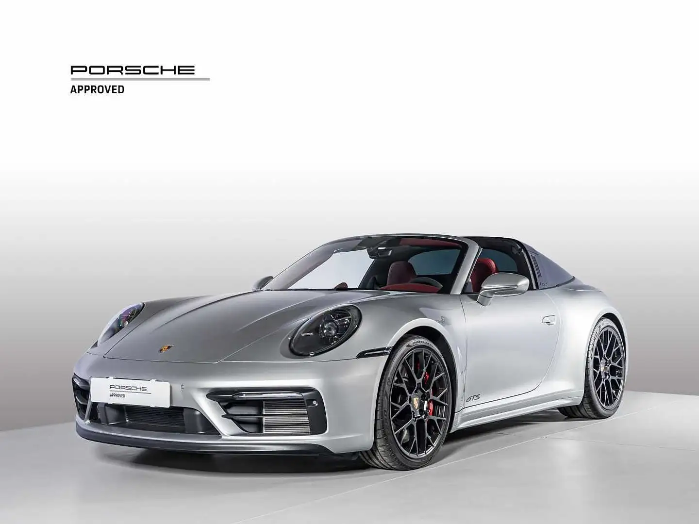 Porsche 911 Targa 4 GTS srebrna - 1