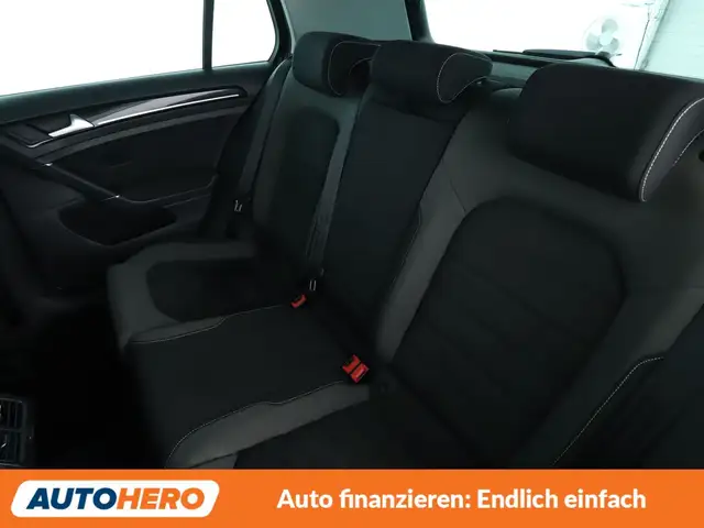 Volkswagen Golf view 14