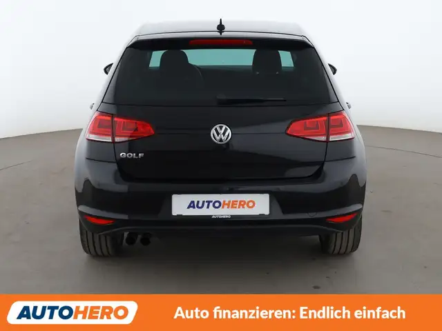 Volkswagen Golf view 5