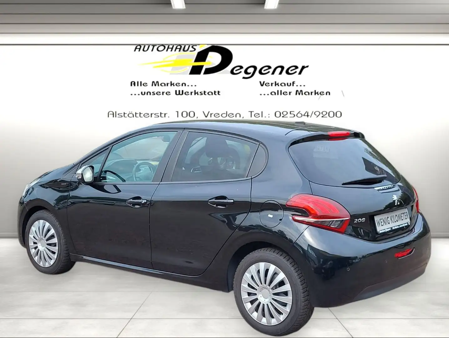 Peugeot 208 / Sitzheizung / Navi / Tempomat Schwarz - 2
