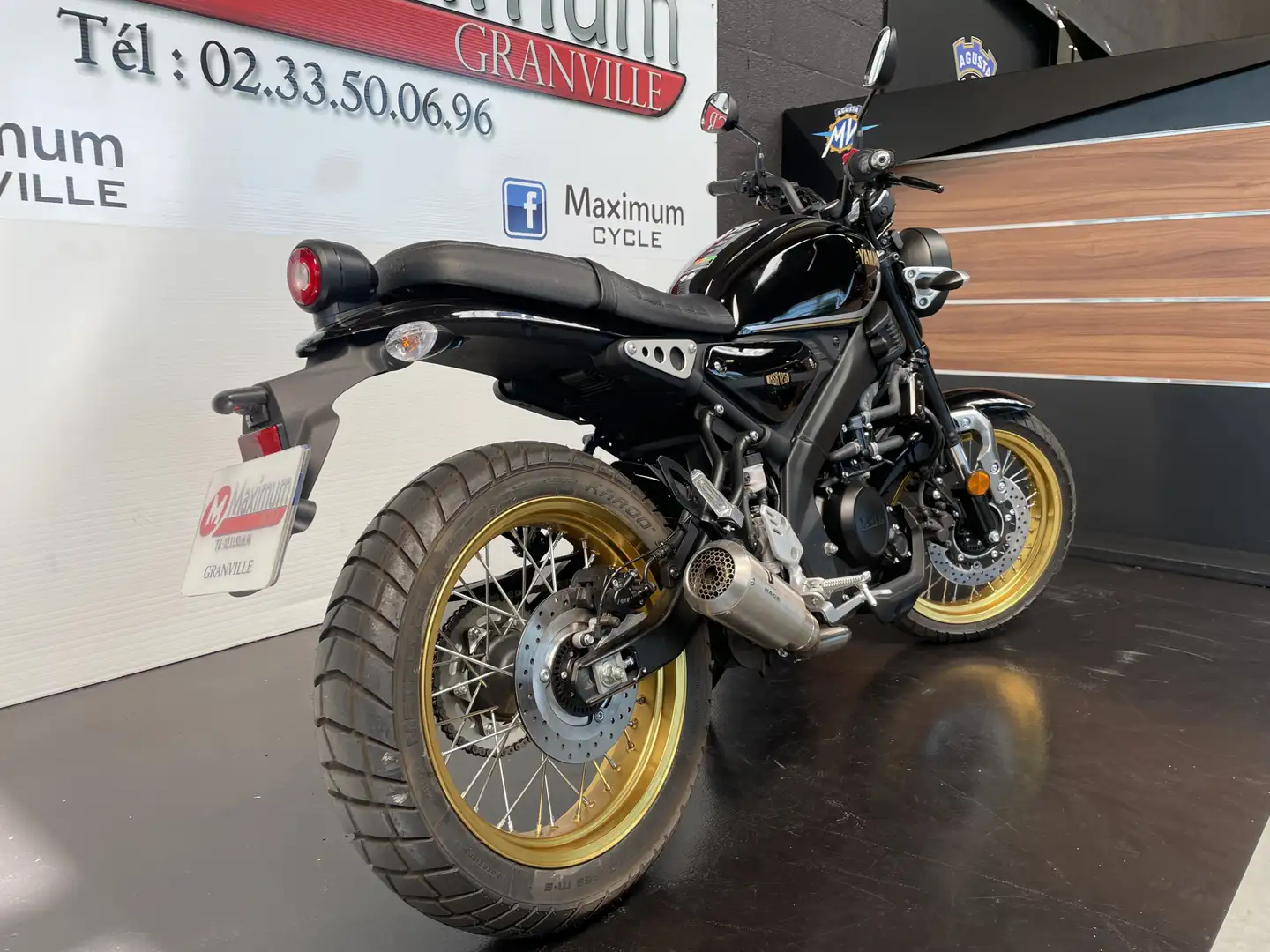 Yamaha XSR 125 Zwart - 2