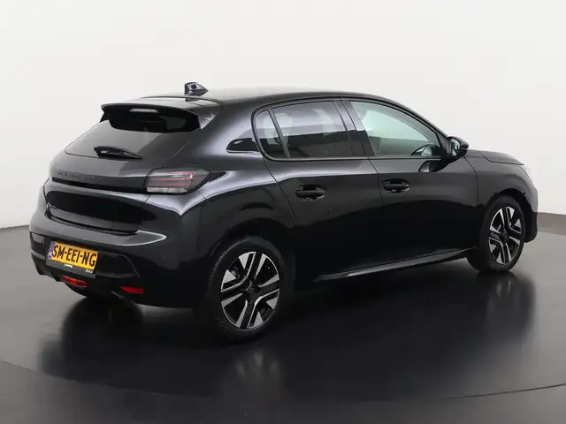 Peugeot 208 view 4