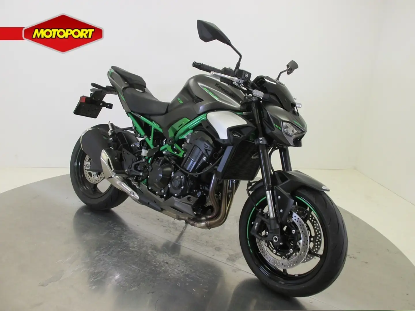 Kawasaki Z 900 ABS Verde - 2