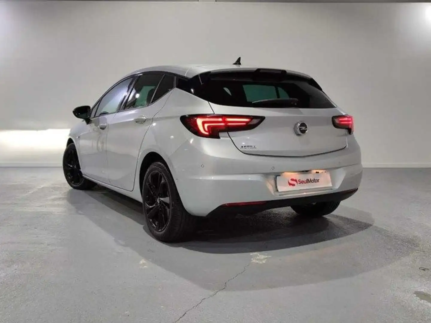 Opel Astra 1.2T S/S Ultimate 145 Gris - 2