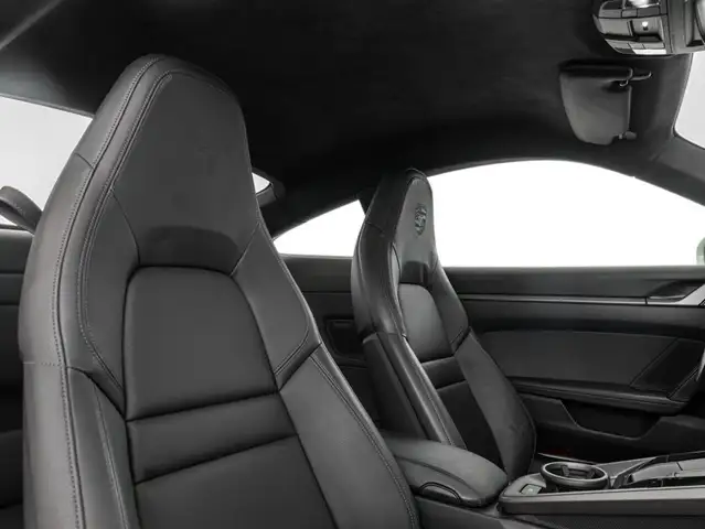 Porsche 911 view 14