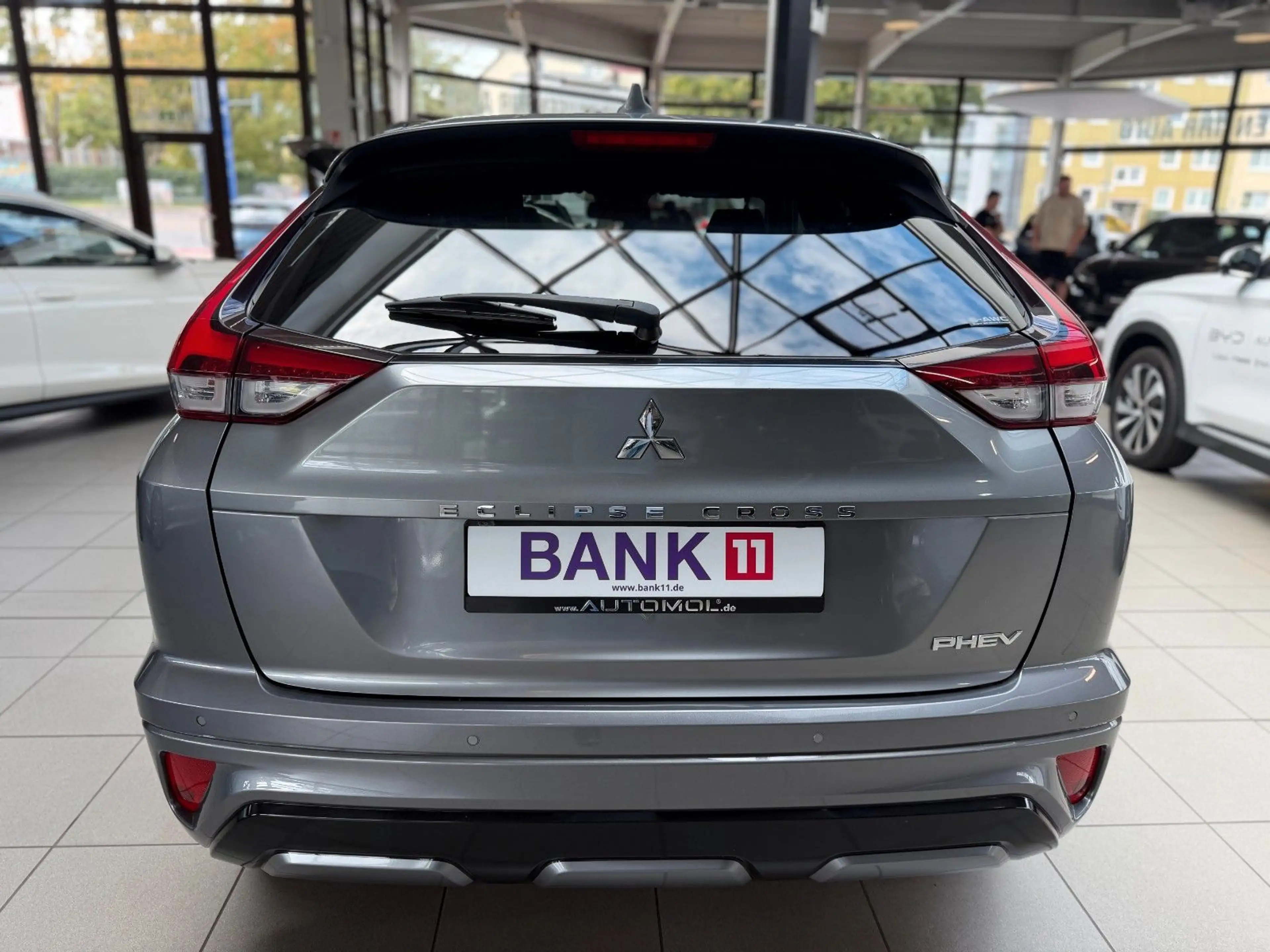 Mitsubishi Eclipse Cross Plus Hybrid 4WD Automatik — photo 6