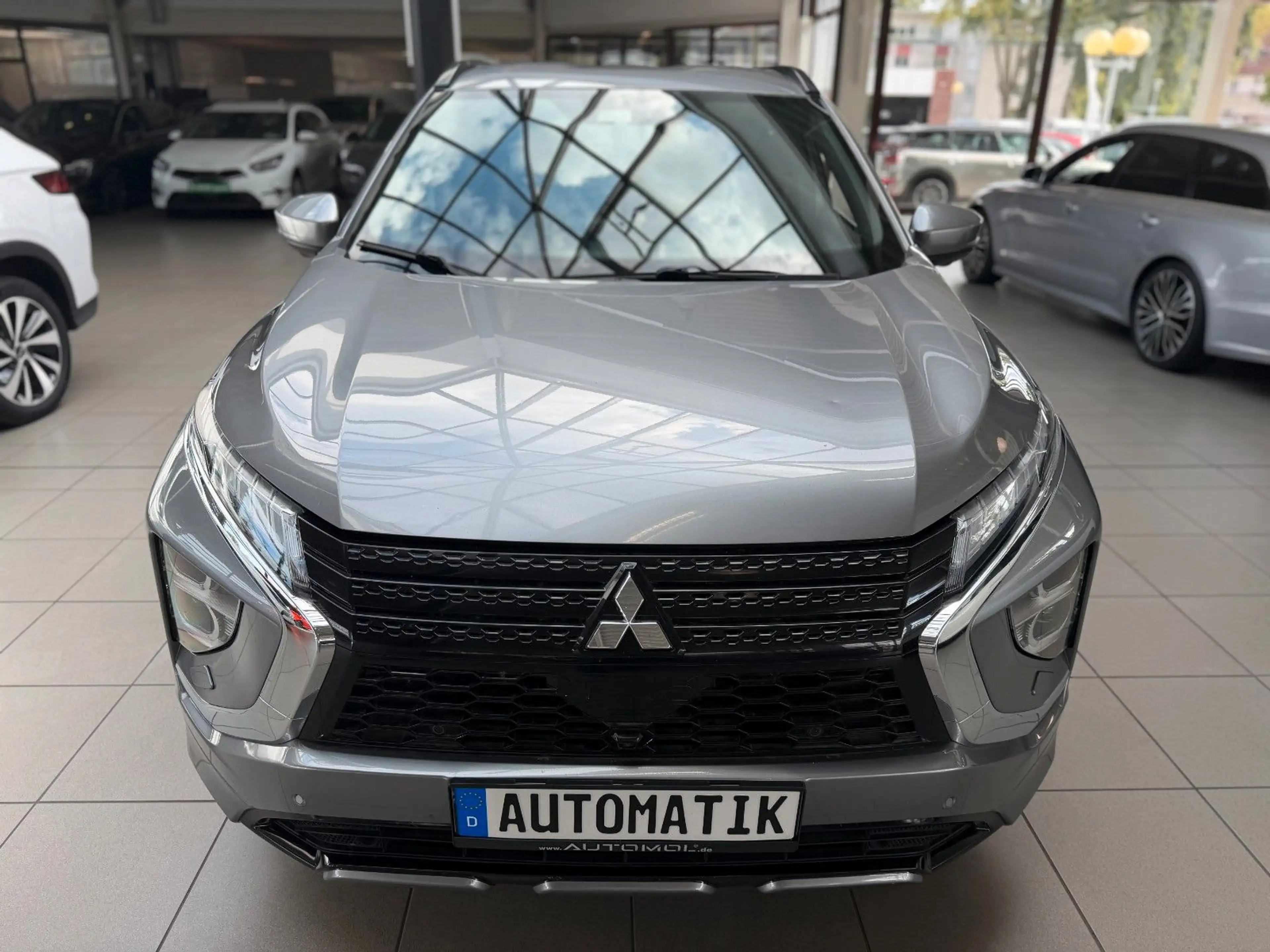 Mitsubishi Eclipse Cross Plus Hybrid 4WD Automatik — photo 2