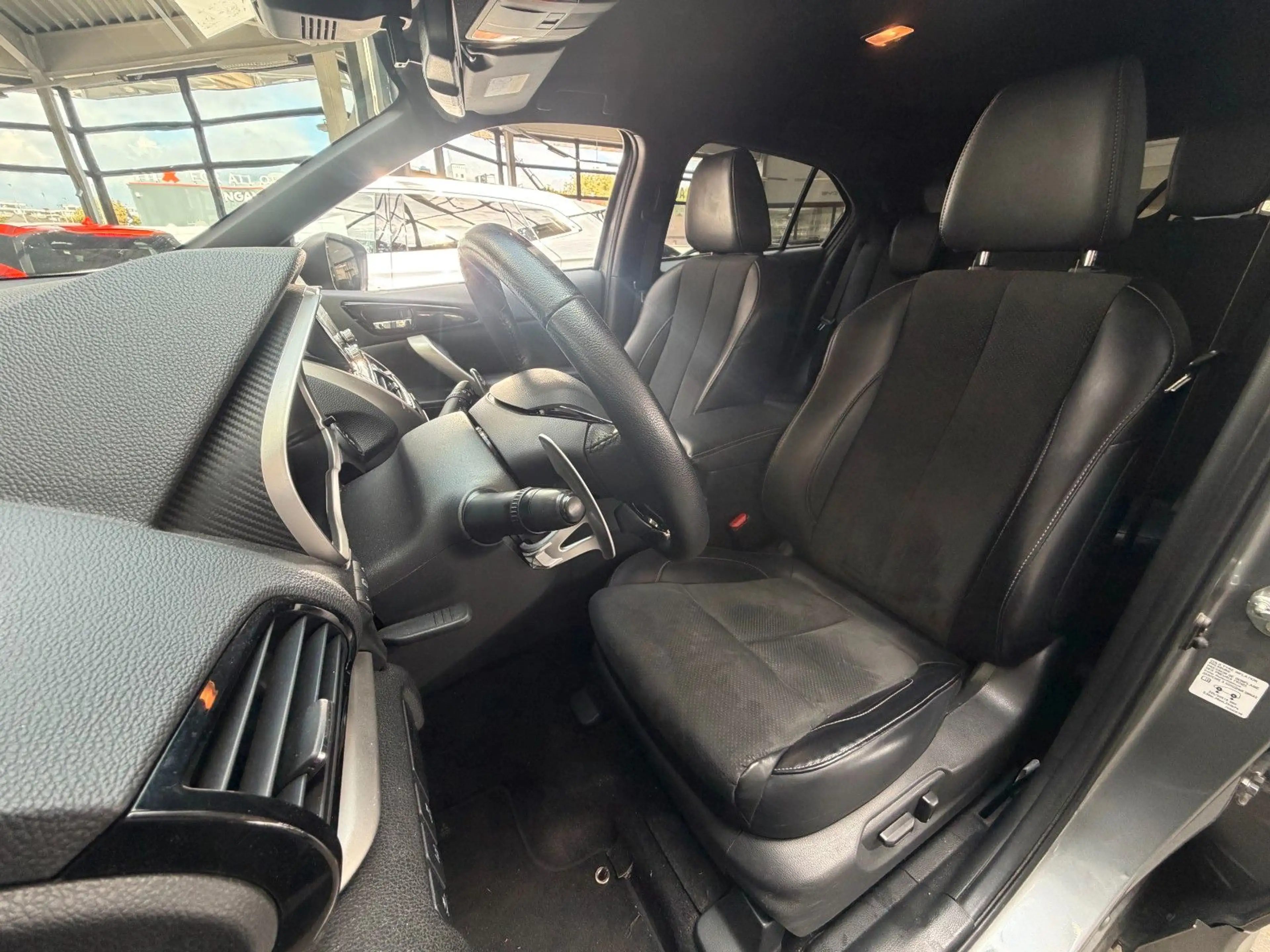 Mitsubishi Eclipse Cross Plus Hybrid 4WD Automatik — photo 14