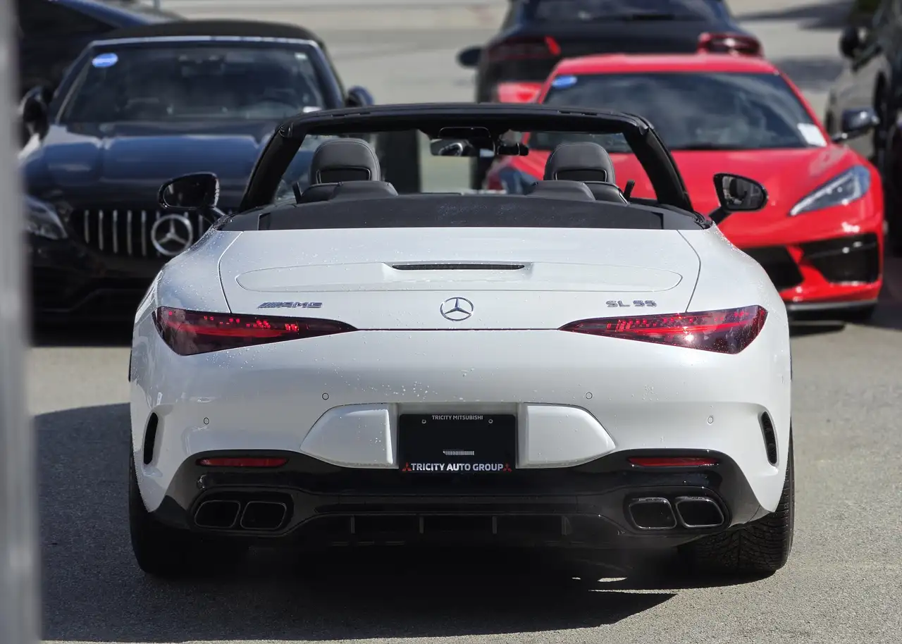 Mercedes-Benz SL снимка Mercedes-Benz SL