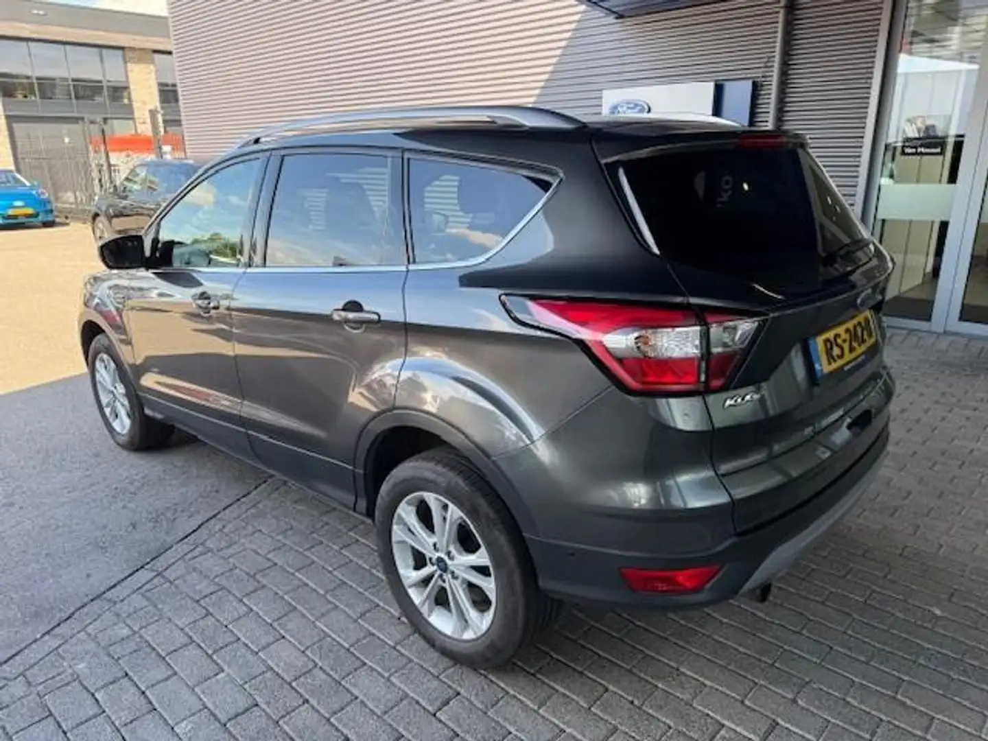 Ford Kuga 1.5 EcoBoost Titanium | Nieuw Binnen | Automaat | Gris - 2