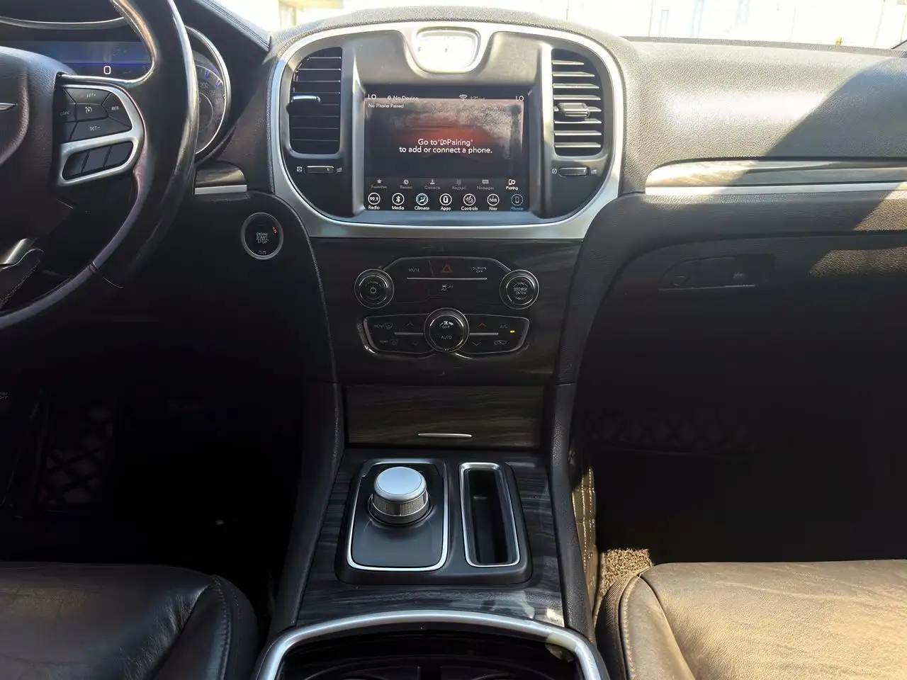 Chrysler 300 снимка Chrysler 300