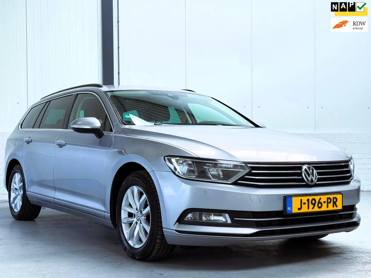 Volkswagen Passat Variant 1.4 TSI ACT Highline Virtual|Carplay|Trekhaak Gris - 1