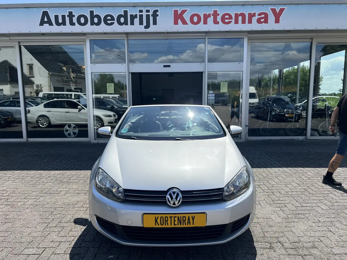 Volkswagen Golf Cabriolet 1.2 TSI BlueMotion Gris - 2