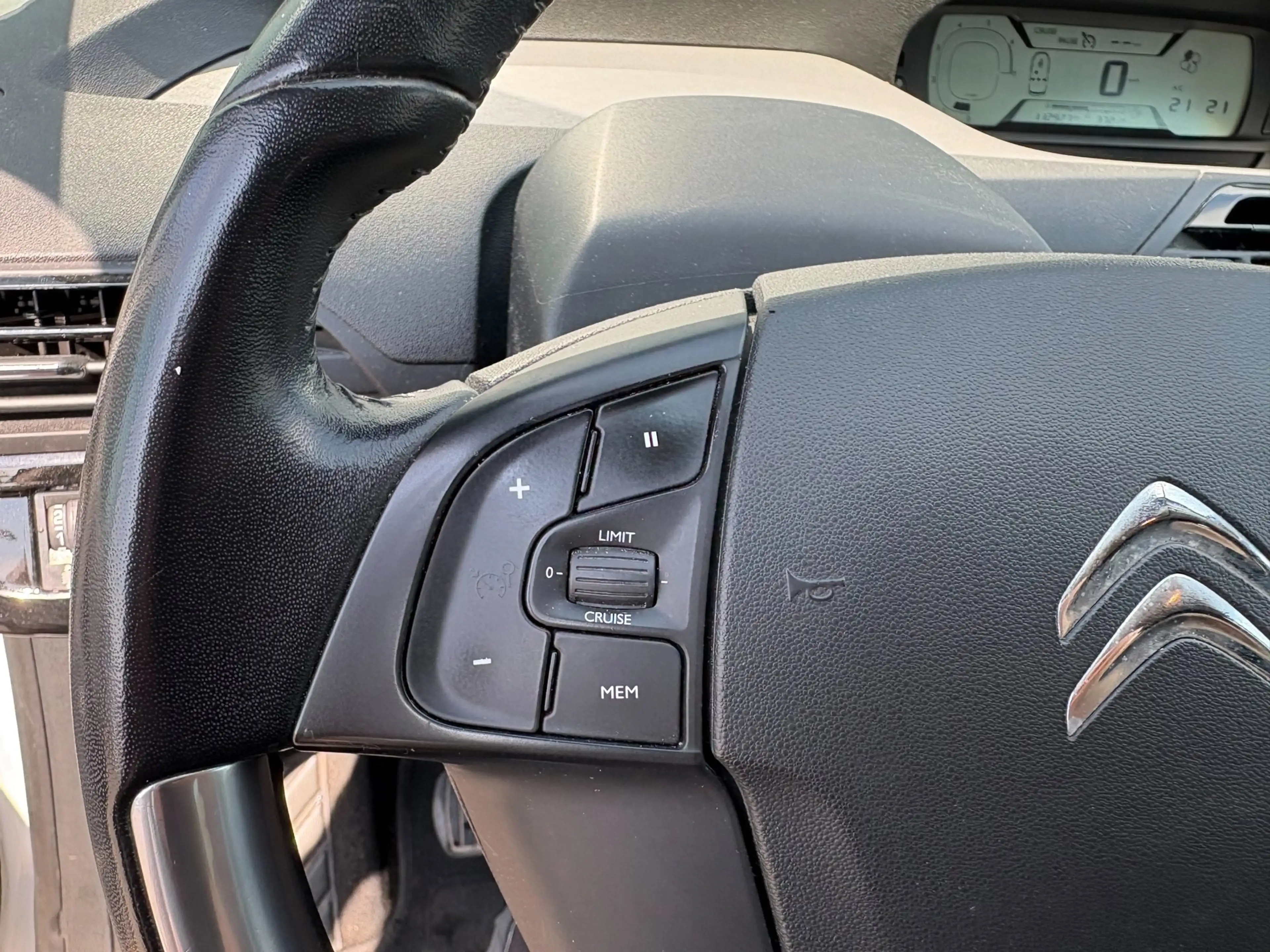 Citroen C4 Picasso 1.2 PureTech Selection — photo 21
