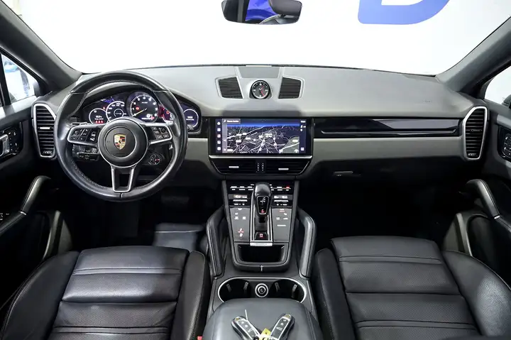Porsche Cayenne 2023, foto 8