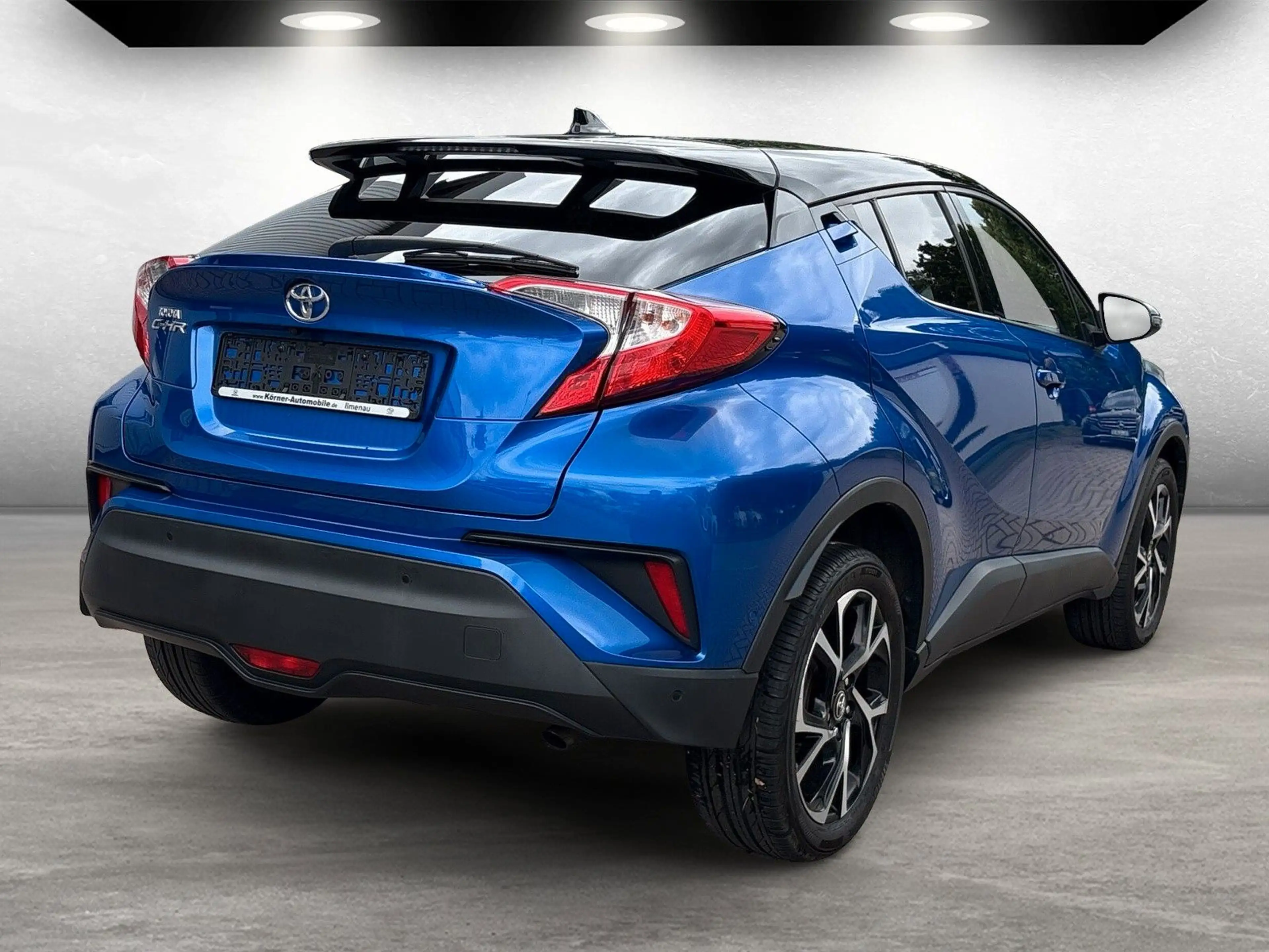 Toyota C-HR Style Selection+WR — photo 4