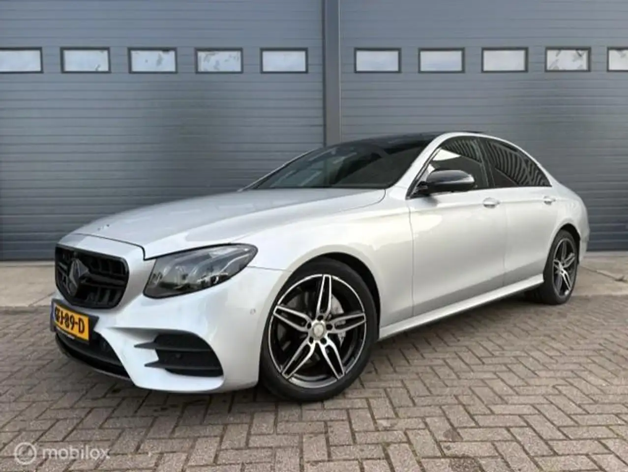 Mercedes-Benz E 220