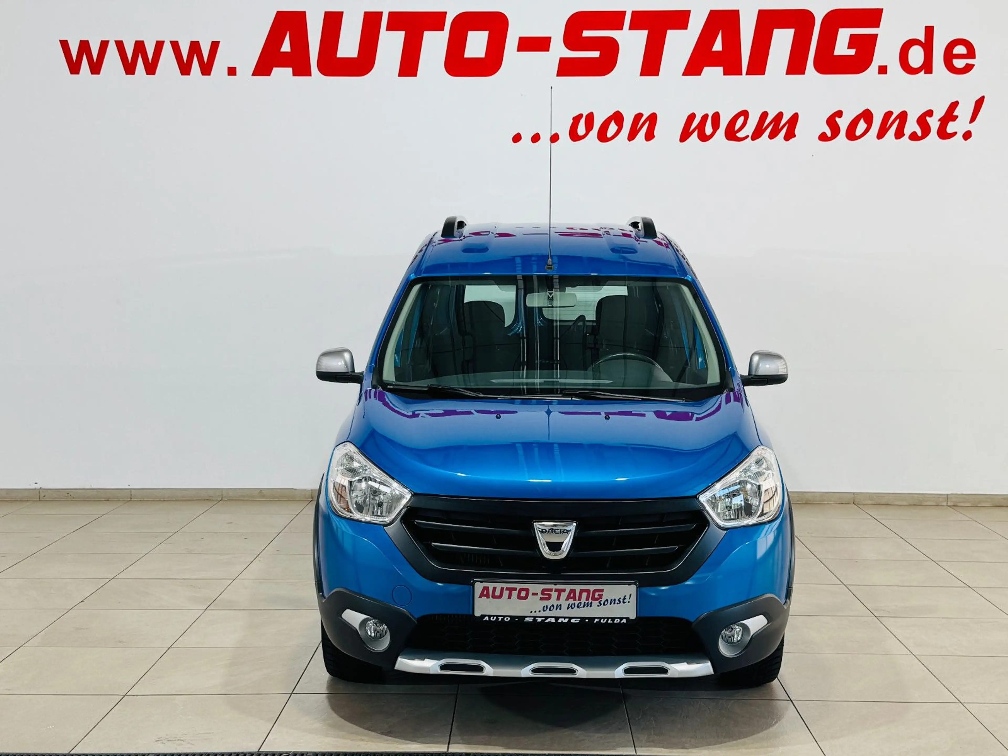 Dacia Dokker Stepway*HECKFLÜGEL+ALLWETTER+NAVI+1.HAND* — photo 3