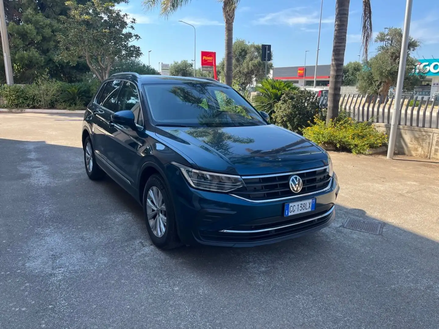 Volkswagen Tiguan Tiguan II 2021 2.0 tdi Life 122cv Verde - 1