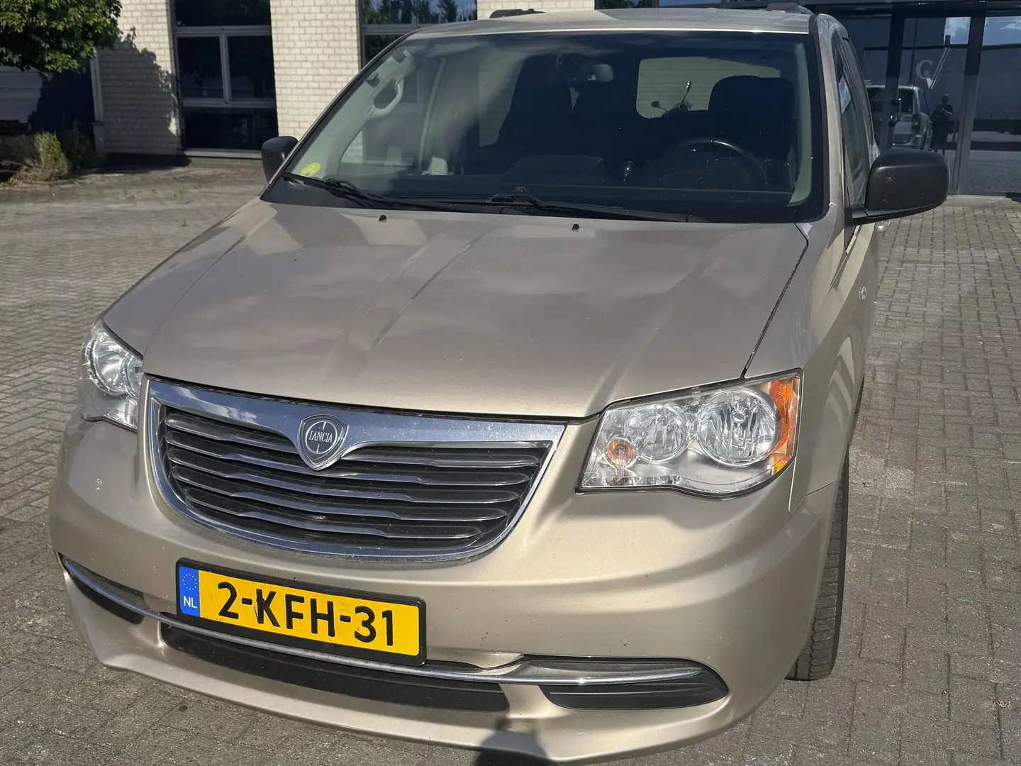 Lancia Voyager Voyager 2.8 Multijet Silver Бронзовий - 1