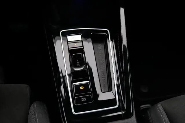 Volkswagen Golf view 15