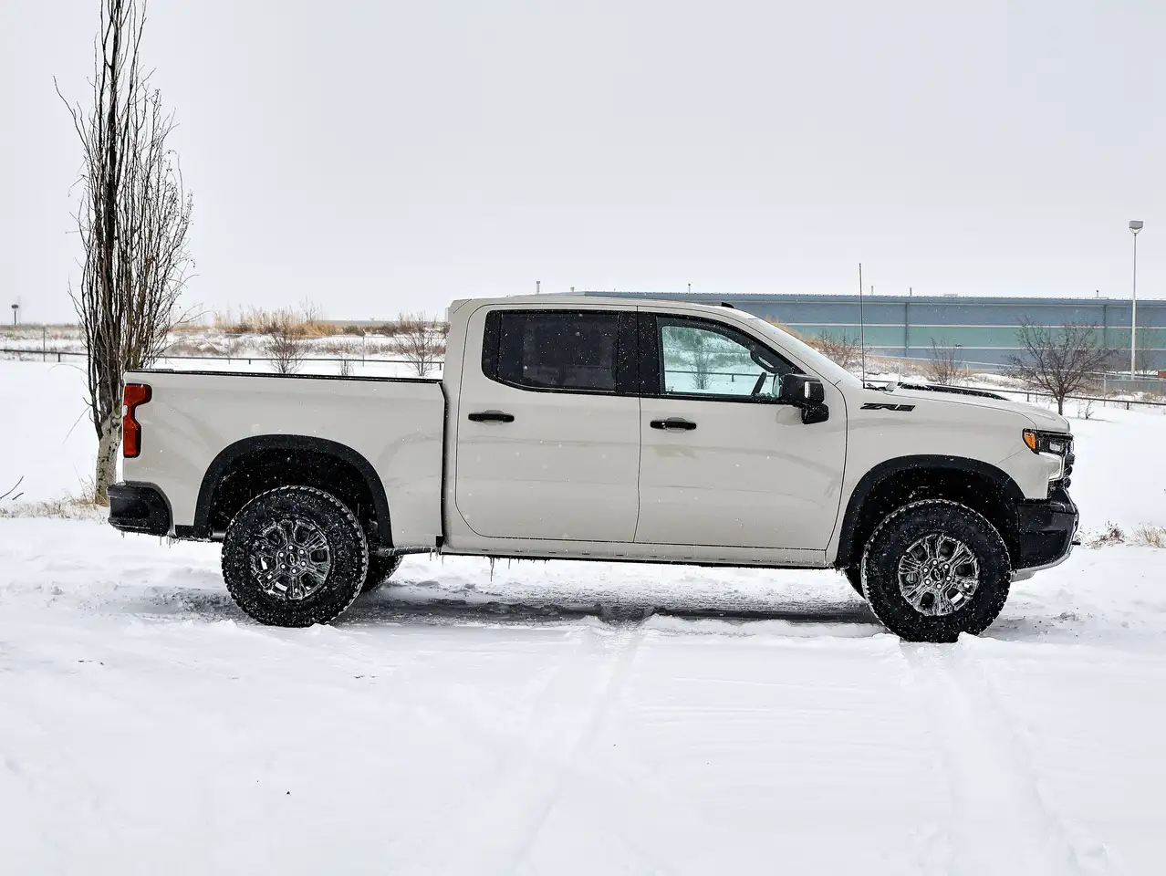 Chevrolet Silverado 1500 снимка Chevrolet Silverado 1500