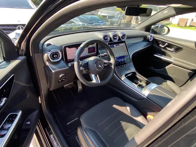 Mercedes-Benz GLC view 12