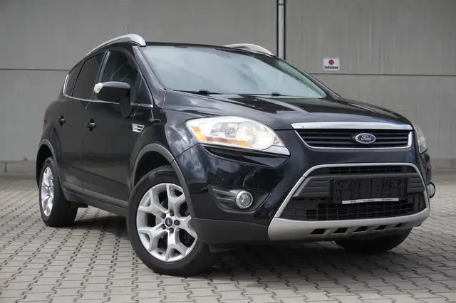 Ford Kuga 2.0 TDCi AHK Pano PDC SHZ Freisprech