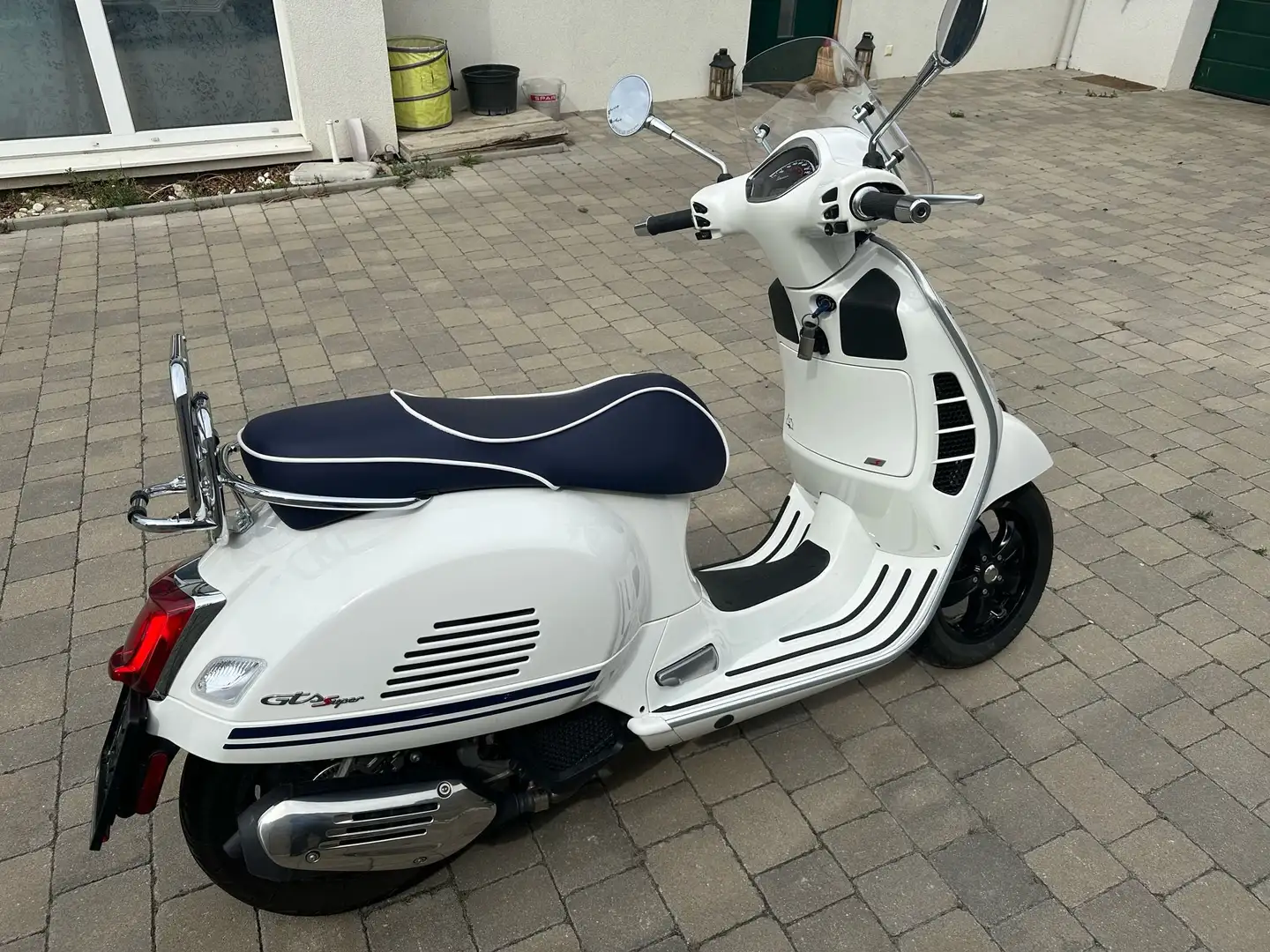 Vespa 125 Super 125GTS Super Sport mit ABS Weiß - 1