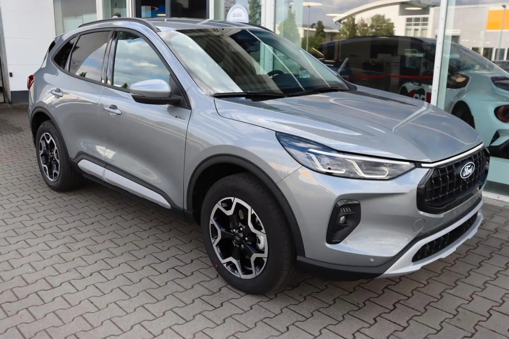 Ford Kuga Active PHEV 2.5 PHEV Techno-Paket 4,99% FIN Silber - 2