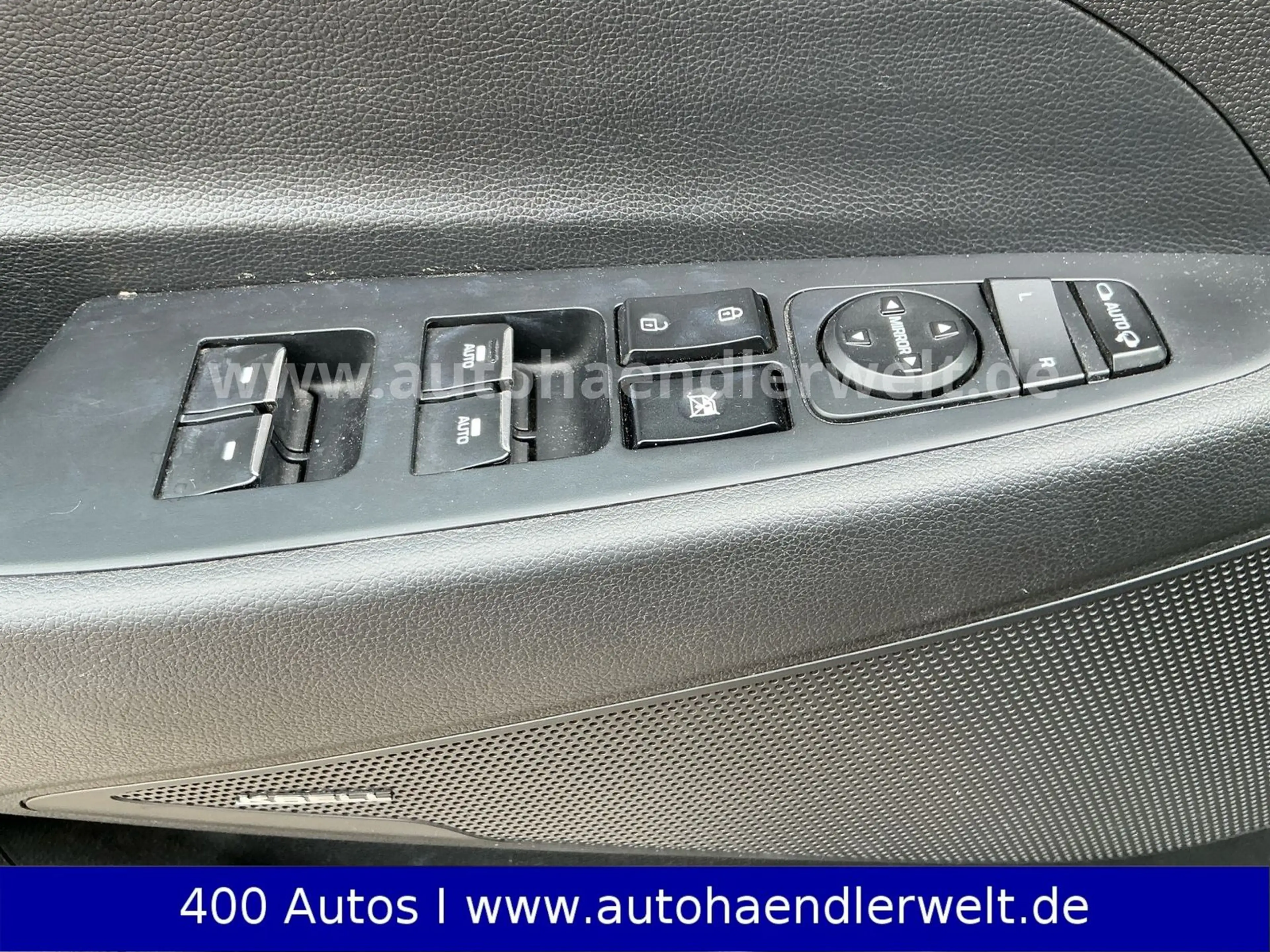 Hyundai TUCSON 2.0 CRDi Automatik Premium 4WD — photo 14