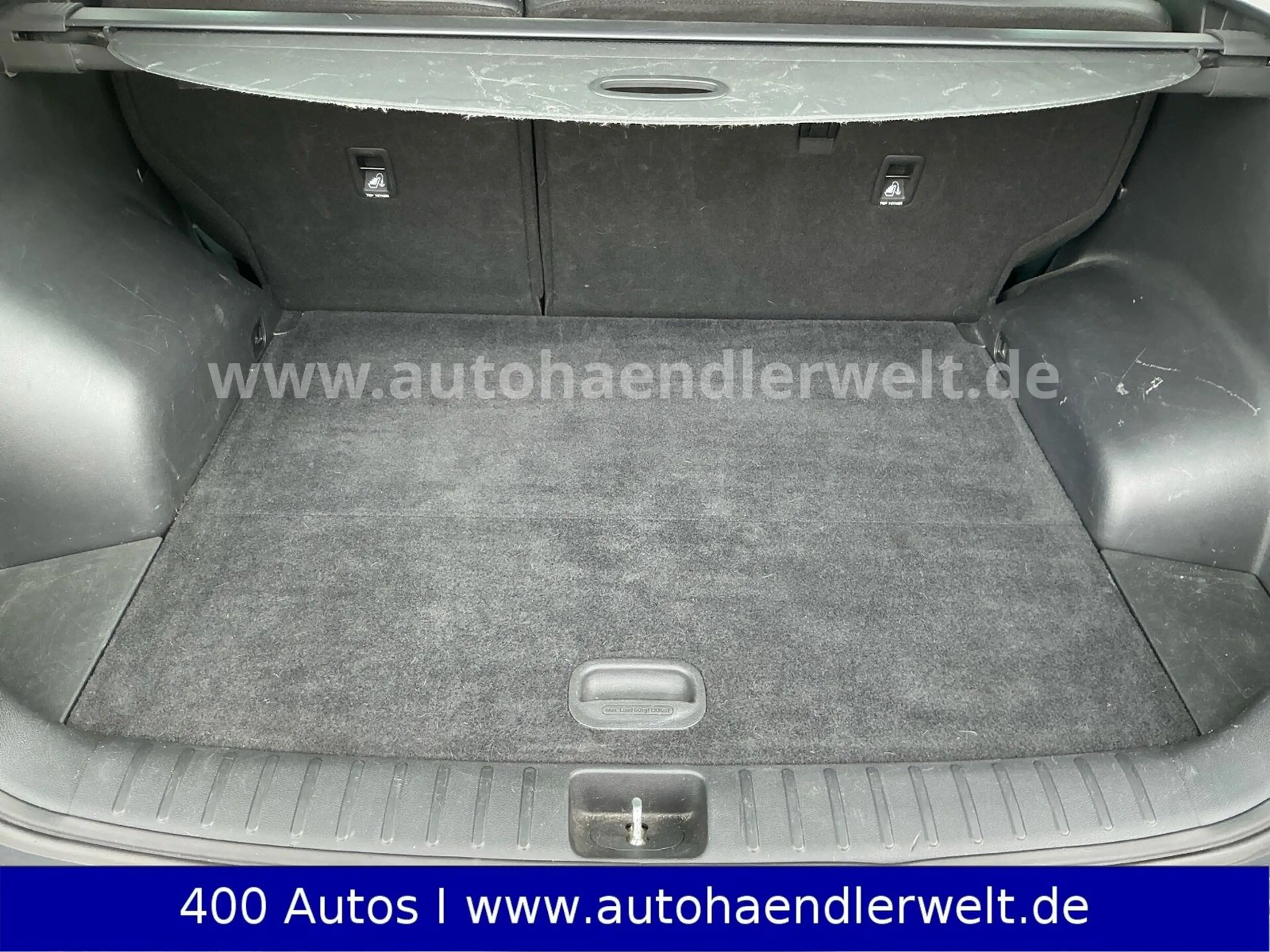 Hyundai TUCSON 2.0 CRDi Automatik Premium 4WD — photo 8