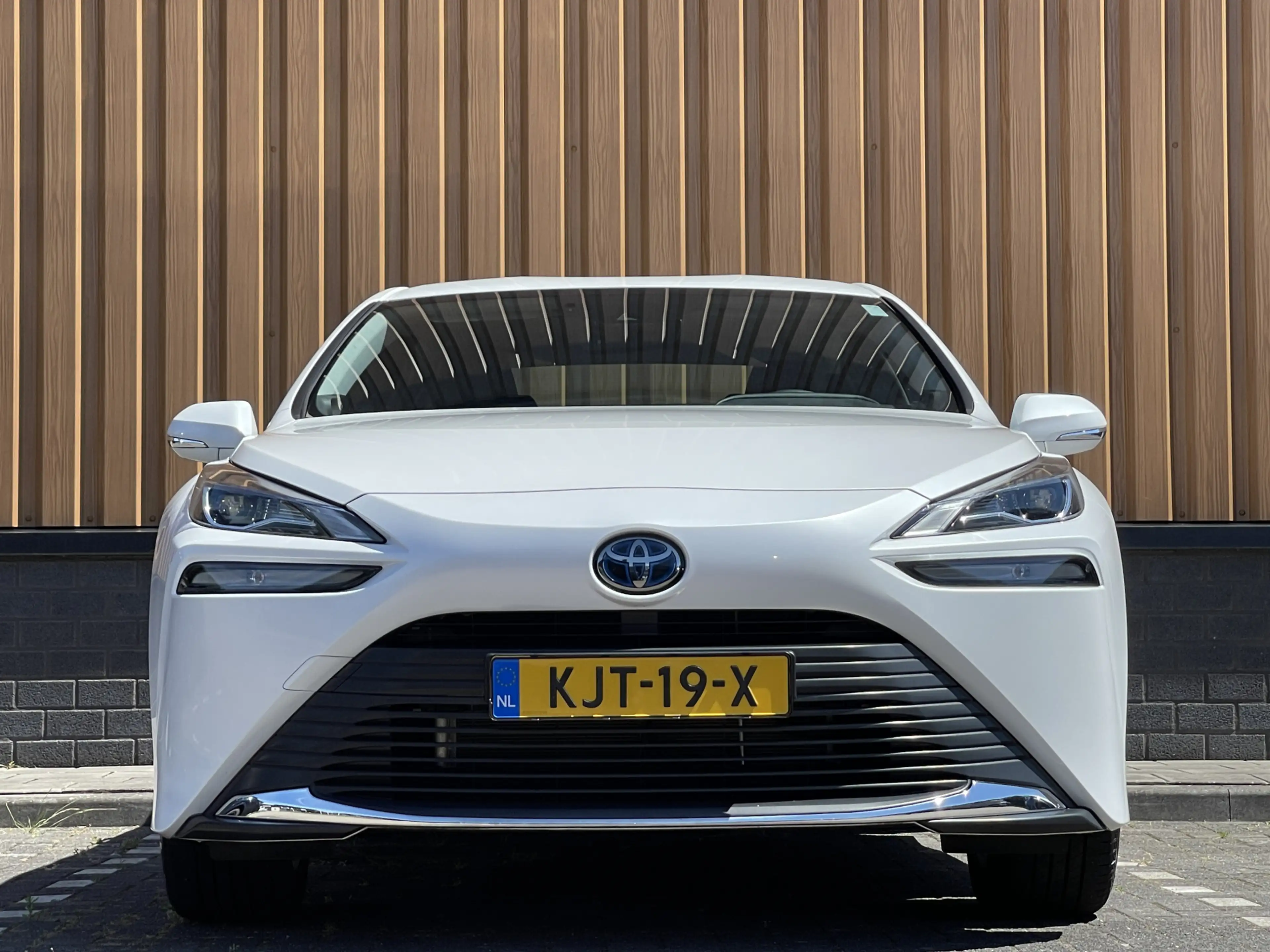 Toyota Mirai Dynamic | Apple Carplay | Android Auto | Keyless G — photo 2