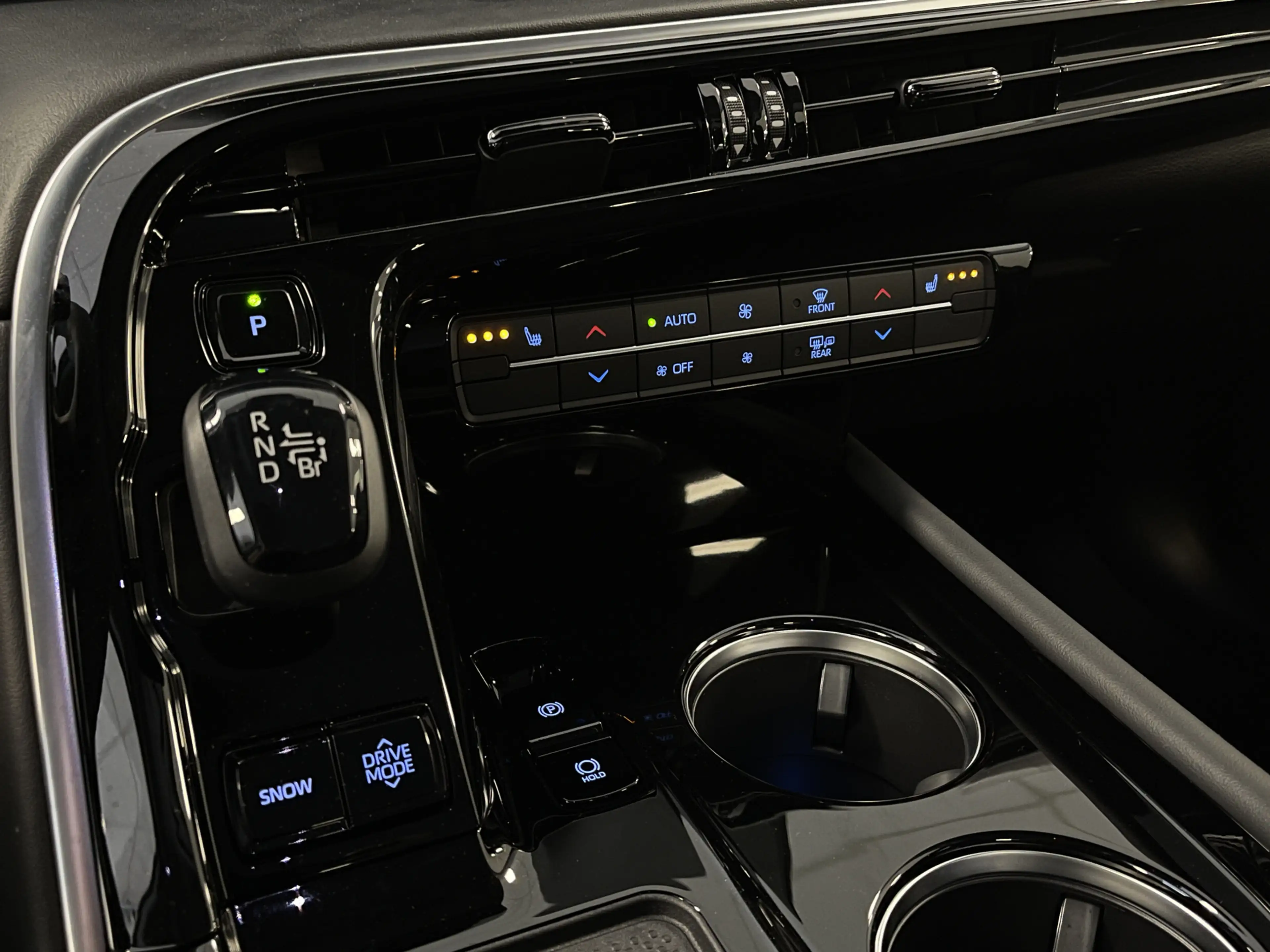 Toyota Mirai Dynamic | Apple Carplay | Android Auto | Keyless G — photo 28