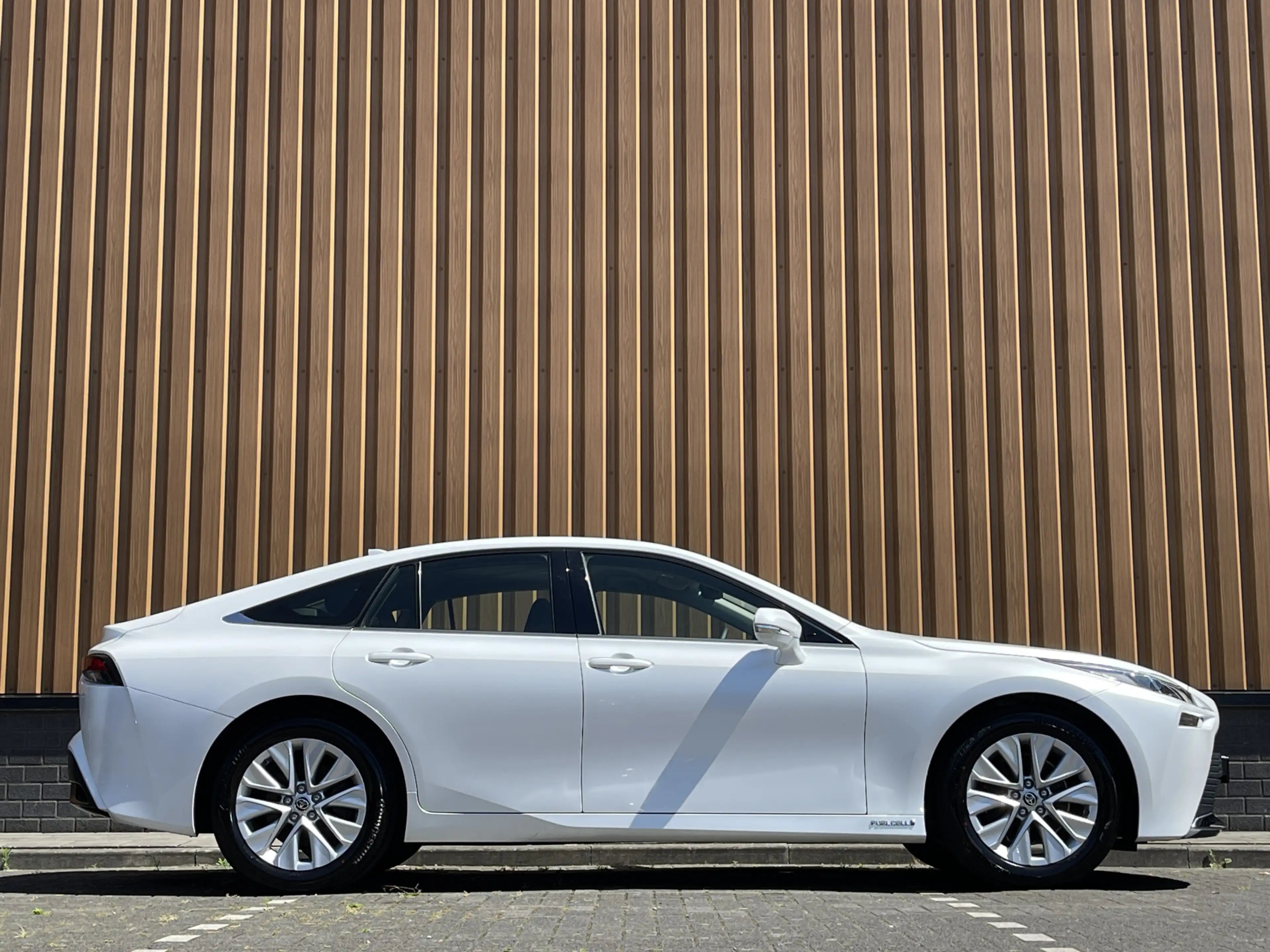 Toyota Mirai Dynamic | Apple Carplay | Android Auto | Keyless G — photo 4
